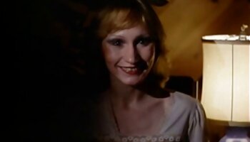 Moustachu Borad a d'abord juste espionné une chatte video sexe amateur francaise aux gros seins Nadia Nabakova