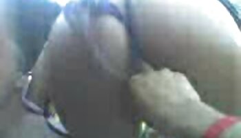 Fille nichée dans son video sexe amateur casting lit