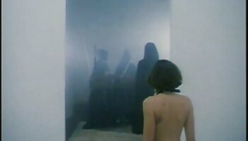 L'infirmière perverse n'est pas capable de retirer les video amateur femme ivre mains du patient