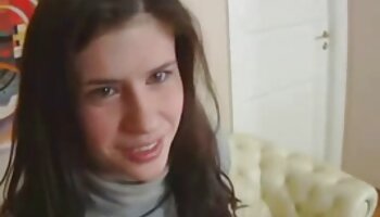 Il la video amateru baise sans s'en rendre compte