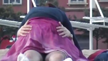 Attraper porno amateut la femme à la jarretière