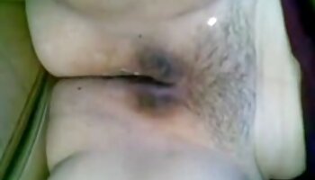 Glisser au video amateur chatte poilue Turban