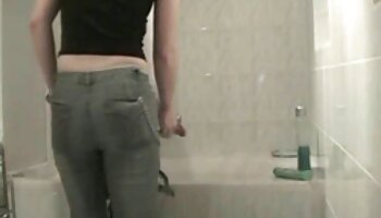Regardez comme cadeau de remise des diplômes à son extrait video amateur fils shake